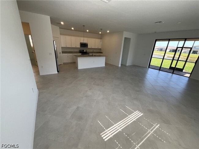 Building Photo - 14570 Palamos Cir