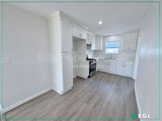 Building Photo - 13226 Stanford Ave