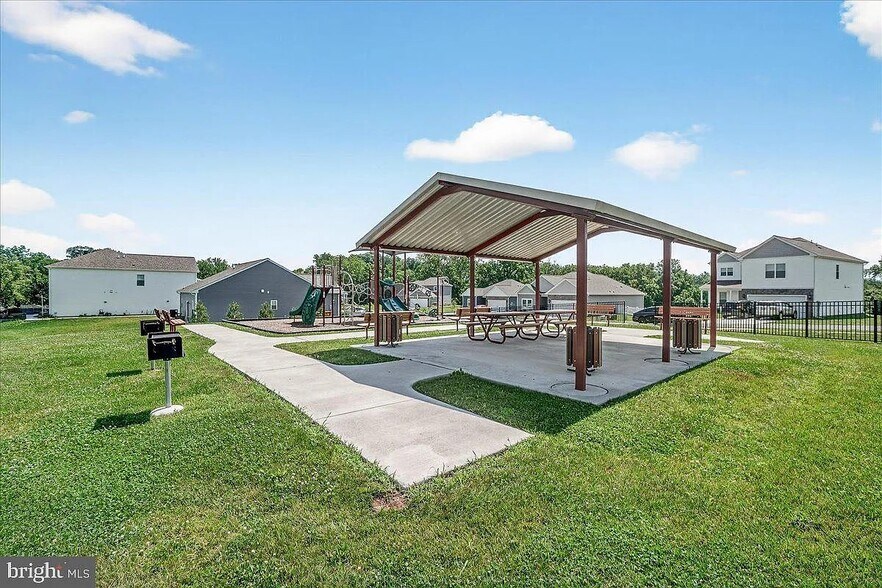 Building Photo - 10101 Amelia Ct