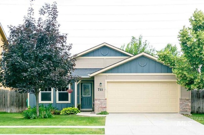Primary Photo - Beautiful Single Level- 3 Bed 2 Bath - Pet...