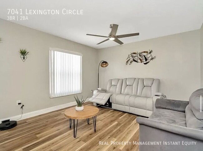 Building Photo - 7041 Lexington Cir