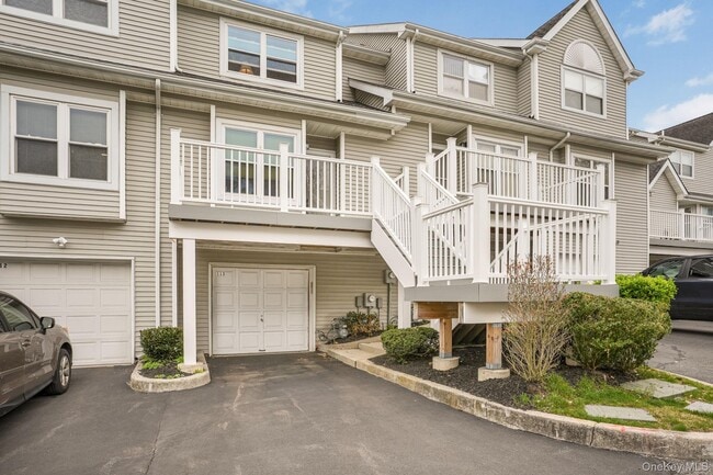 Building Photo - 113 Leeward Ln