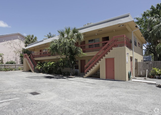 Primary Photo - Ted's Apartments