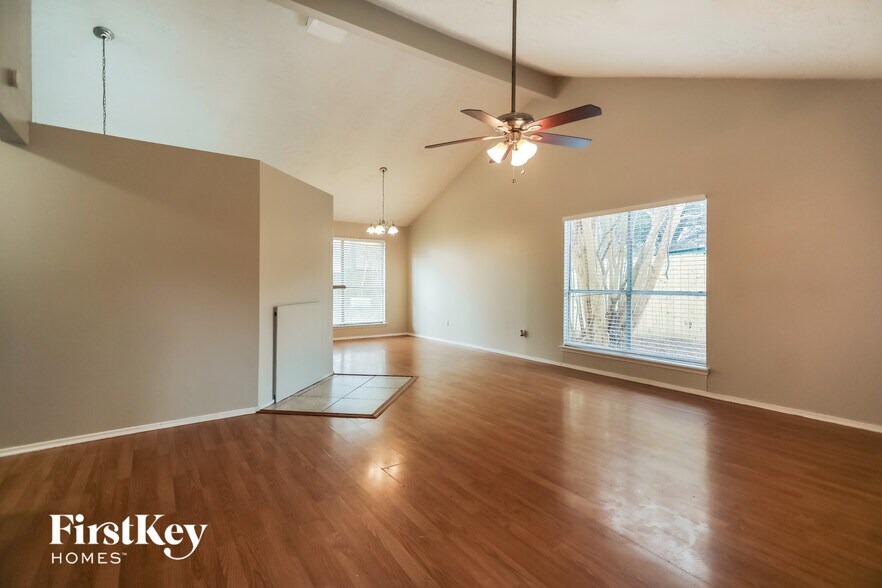 Building Photo - 4631 Whispering Rock Ln