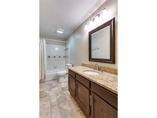 Building Photo - 2921 Clover Ln