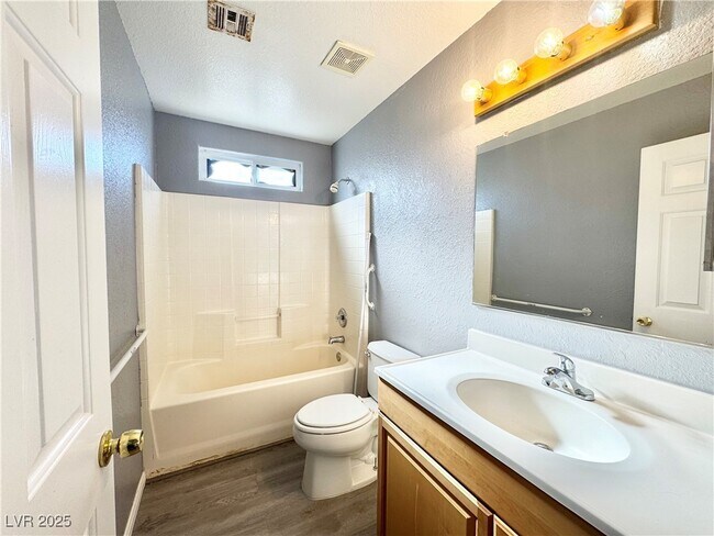 Building Photo - 1030 Marne Ct