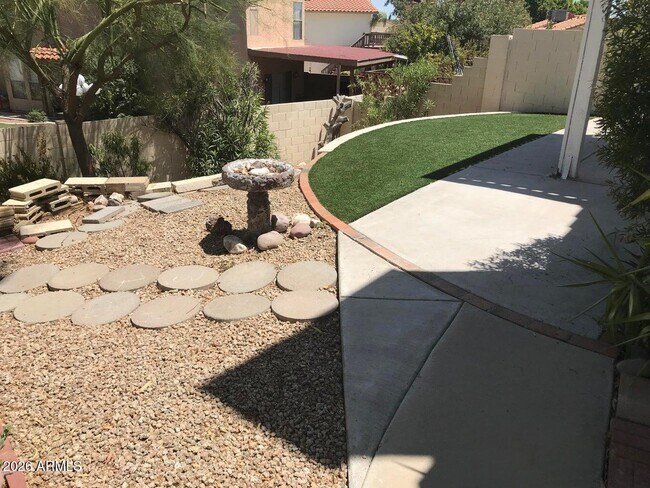 Building Photo - 18223 N 16th Pl