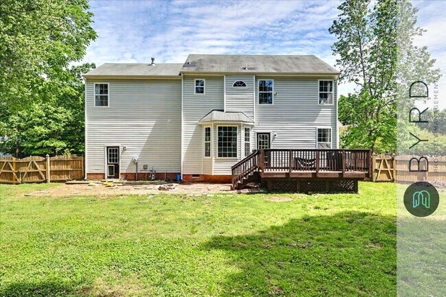 Building Photo - 6794 Sassafras Dr