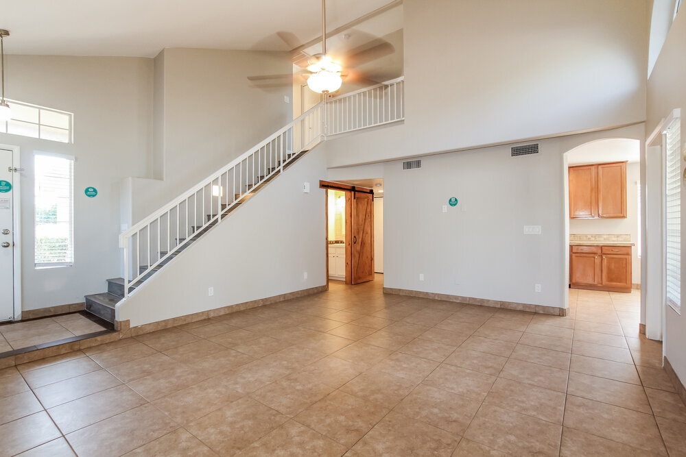 Building Photo - 536 E Marco Polo Rd