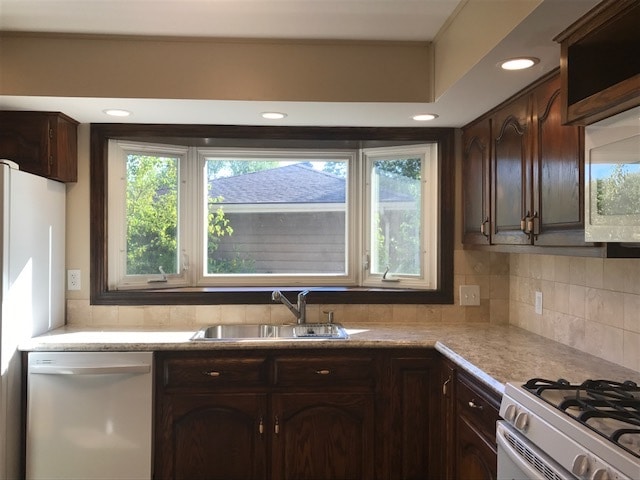 Building Photo - 512 Carlyle Ln
