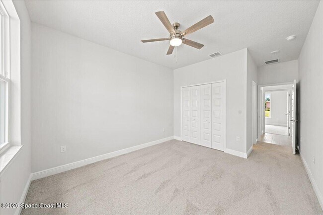 Building Photo - 407 Cellini Ave NE