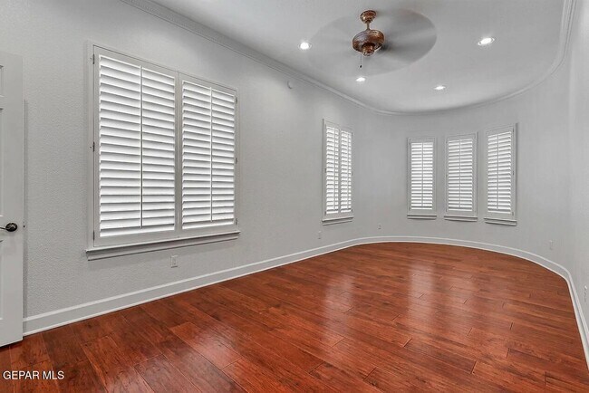 Building Photo - 6528 Calle Placido Dr
