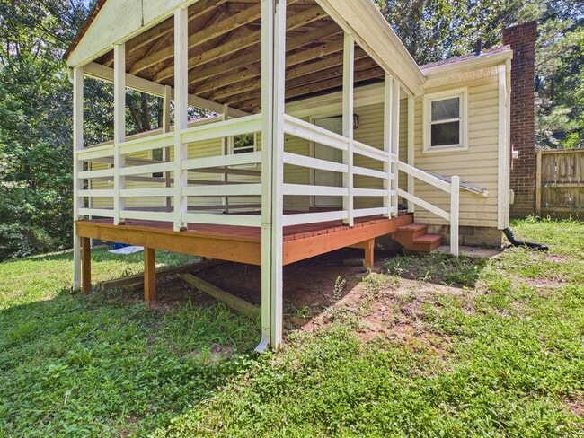 Building Photo - 3041 Clintwood Rd