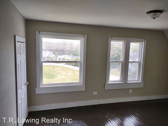 Building Photo - 2 br, 1.5 bath House - 234 Chestnut Street