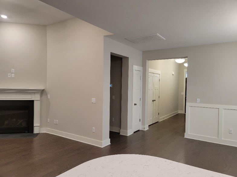 Building Photo - 1594 Drakes Creek Rd