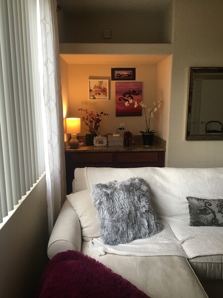 Building Photo - 3302 N 7th St