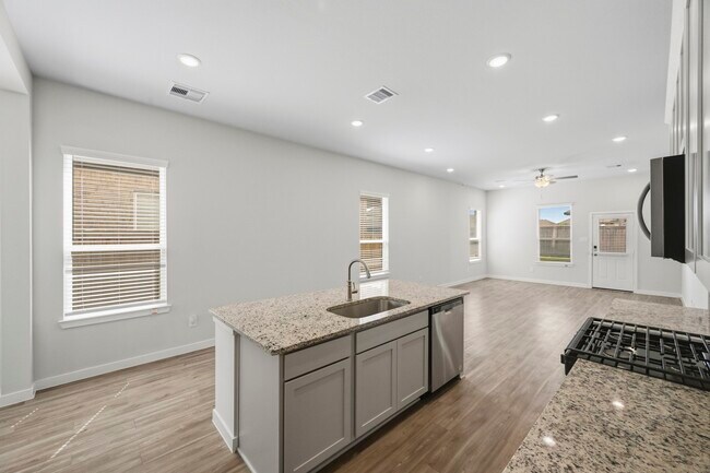 Building Photo - 21106 Armstrong County Dr