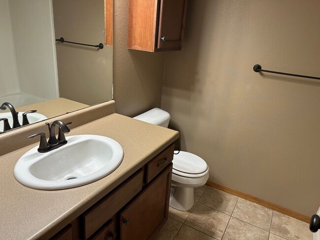 Building Photo - Spacious West Side Gem with Modern Comforts and Endless Possibilities!