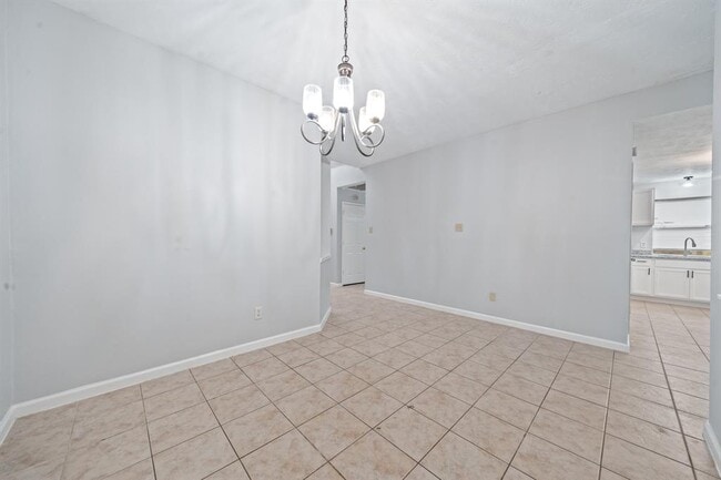 Building Photo - 14915 Dunster Ln