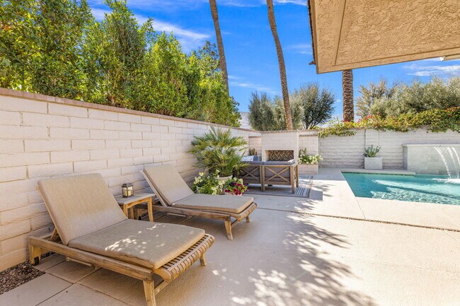 Building Photo - 76 Princeton Dr