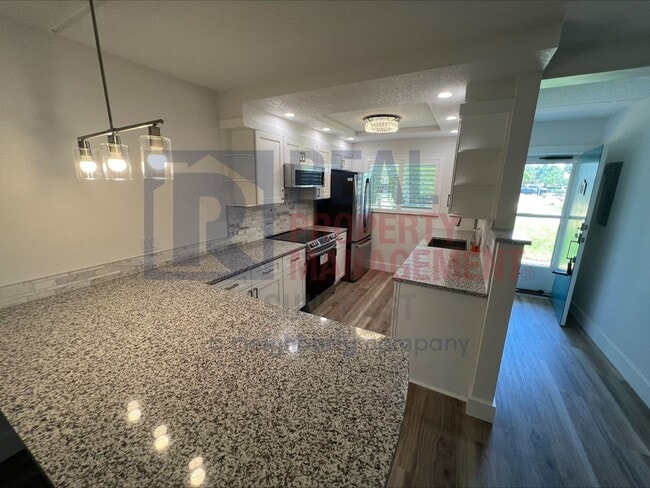 Building Photo - 649 S Tamiami Trl