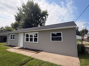 Building Photo - Gorgeous 3 bedroom house!