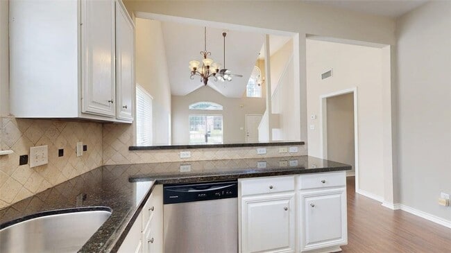 Building Photo - 1619 Park Pl