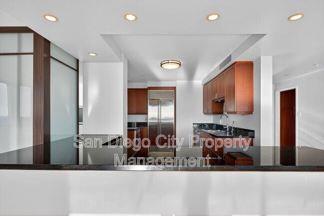 Building Photo - 3535 1st Ave.