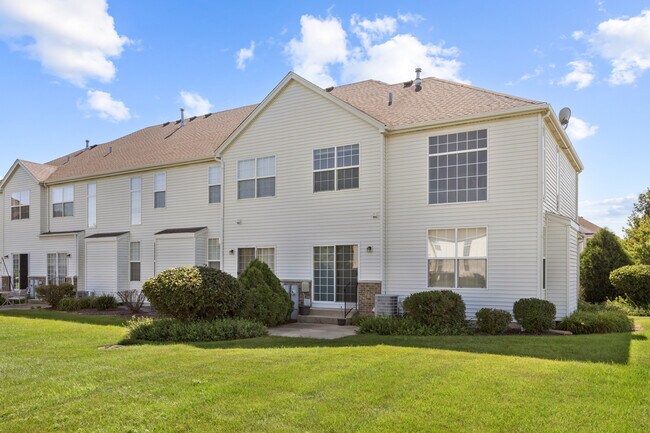 Building Photo - 23932 McMullin Cir