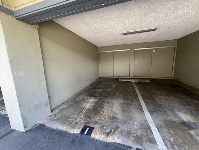 Building Photo - 91-269-269 Hanapouli Cir