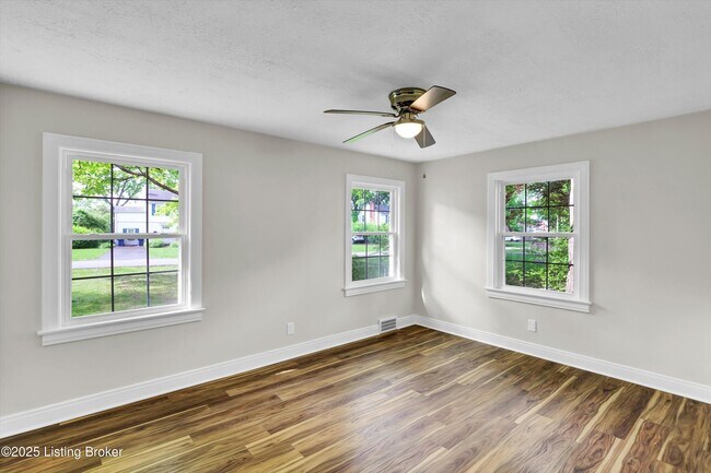 Building Photo - 7613 Norbourne Ave