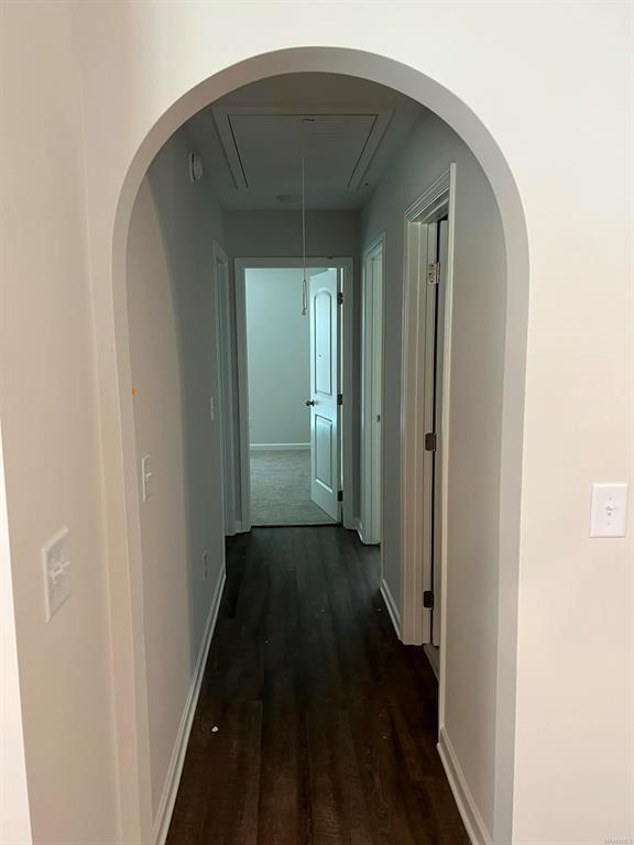 Building Photo - 750 Park Ln