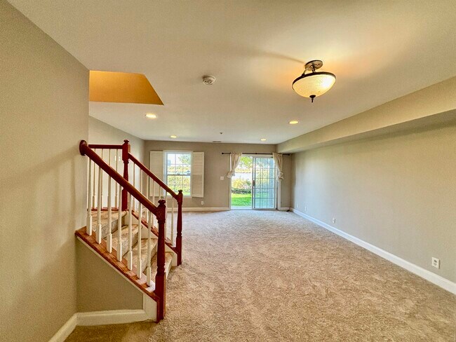 Building Photo - 25 MALLARD Pl