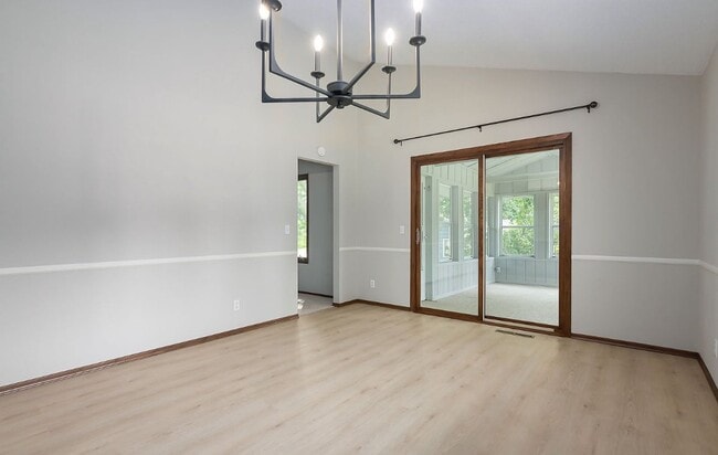 Building Photo - 16501 29th Ave N