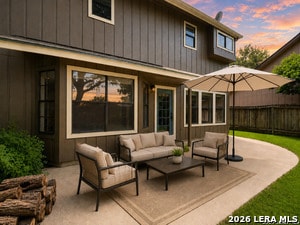 Building Photo - 13915 Laurel Hollow