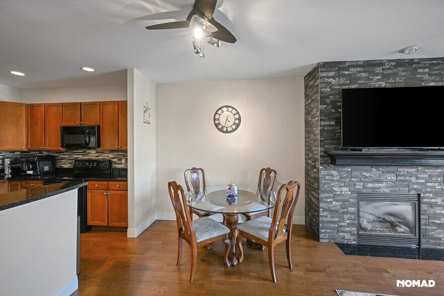 Building Photo - 9059 E Panorama Cir