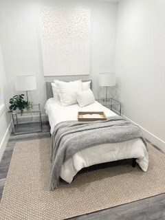 Building Photo - 585 Essex St