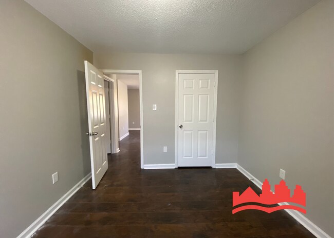 Building Photo - 4444 Kings Valley Cove W