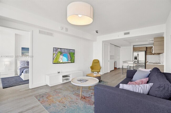 Building Photo - 121 NE 34th St