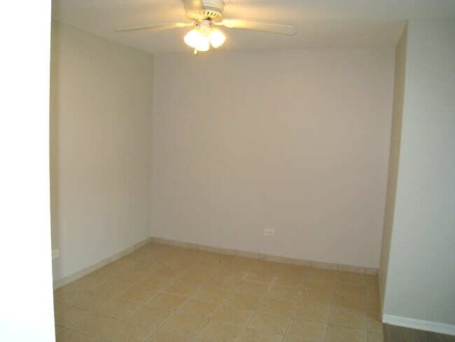Building Photo - 920 S McKinley Ave