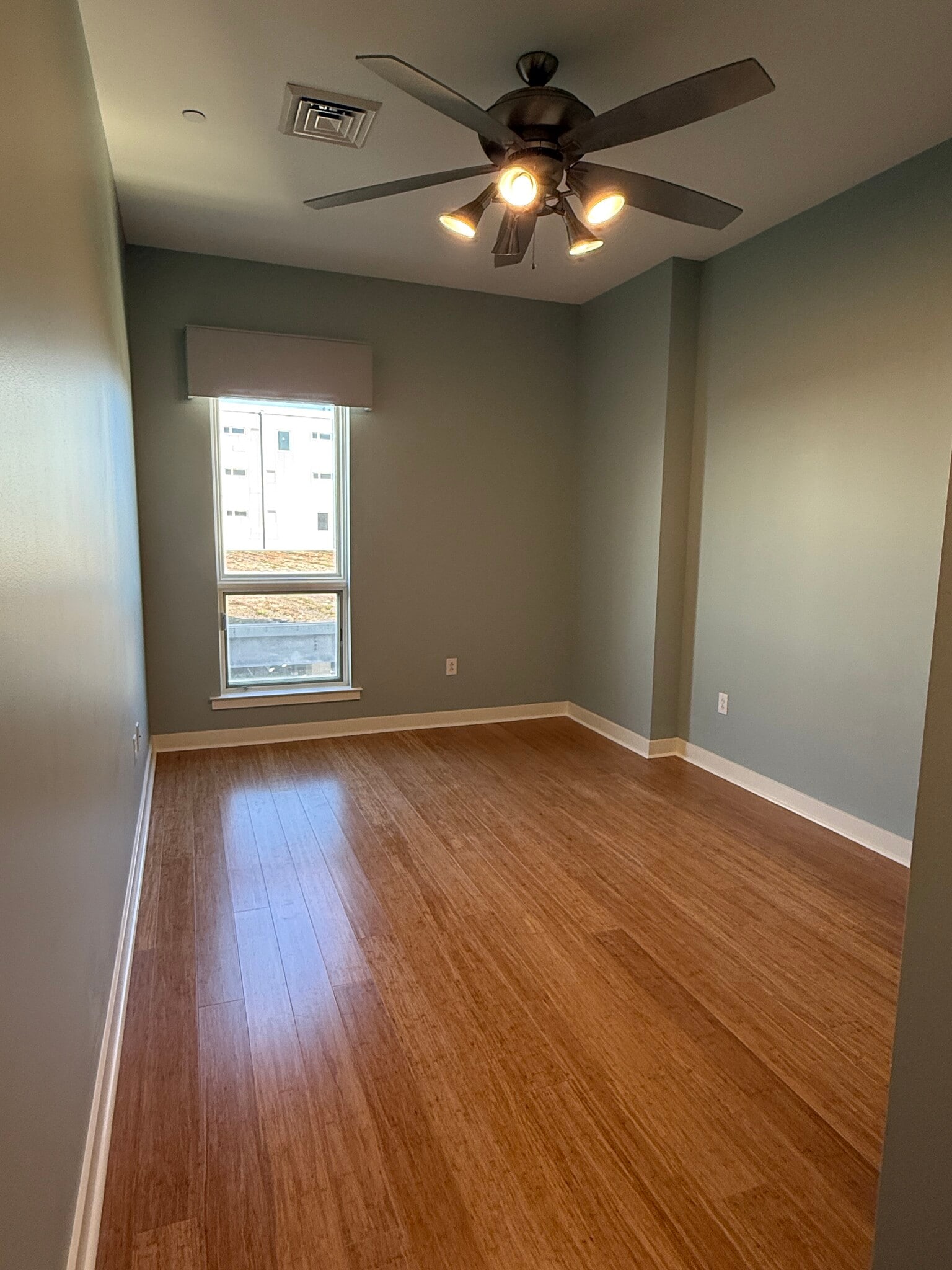 Building Photo - 530 Harlan Blvd