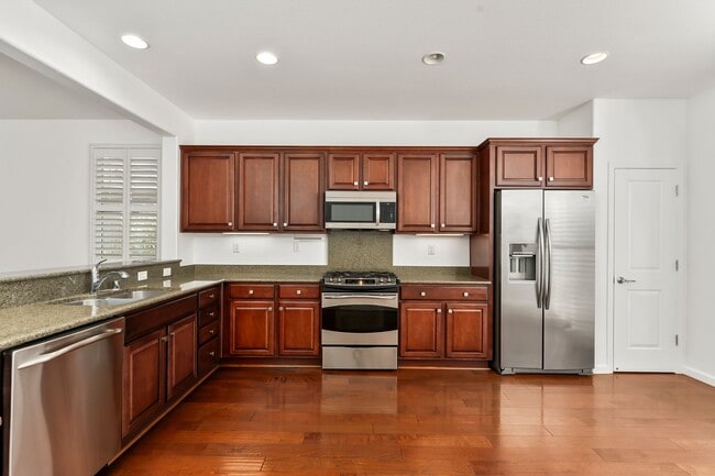Building Photo - 9876 Sunderland Way