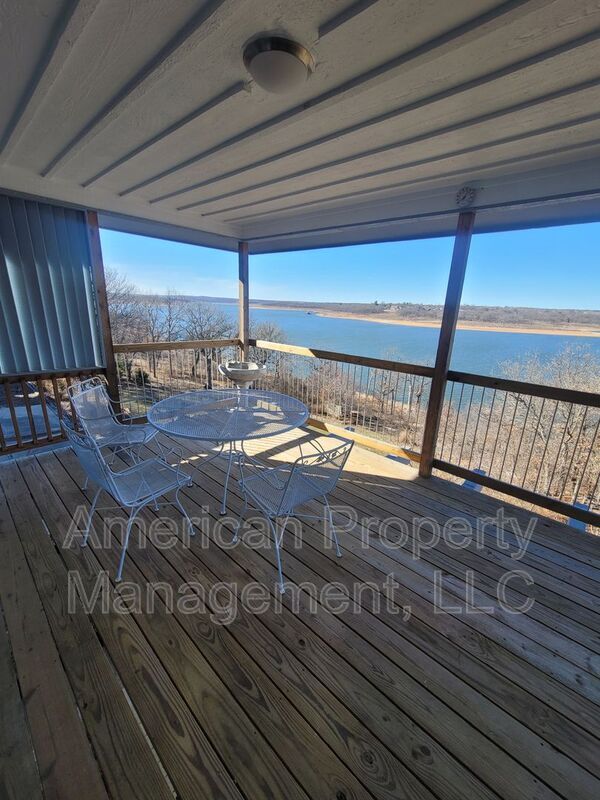 Building Photo - 121 N Salt Creek Dr