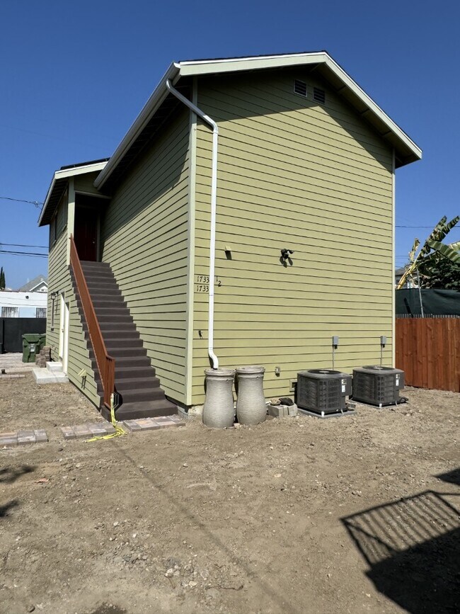 Building Photo - Brand New 2BR/1BA with Downtown LA Views i...