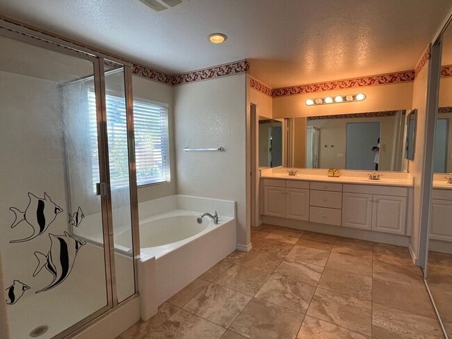 Building Photo - 31807 Empresa Cir