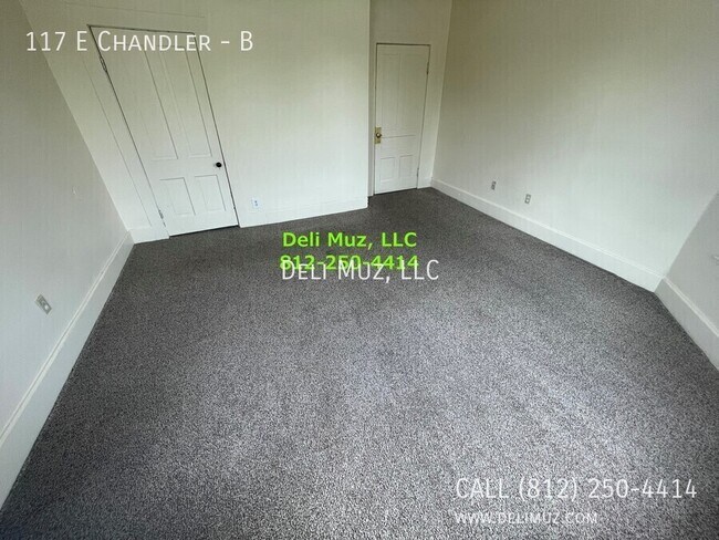 Building Photo - 117 E Chandler Ave