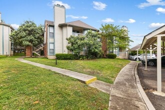 Building Photo - 4839 Brandeis St