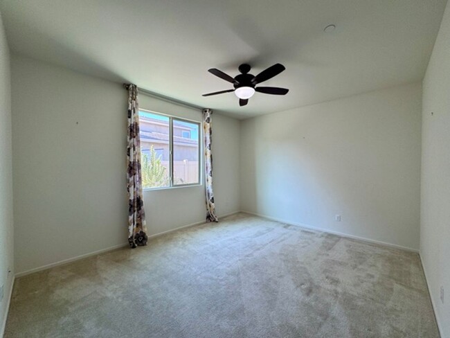 Building Photo - 4 bedroom single story Spencers Crossing h...