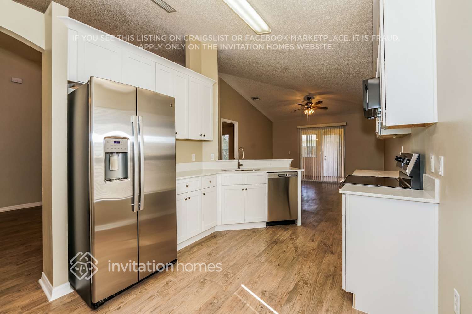 Building Photo - 229 2 Oaks Dr