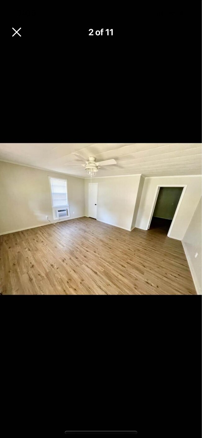 Building Photo - 1702 Bunch St